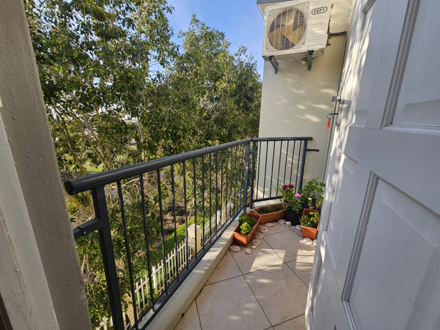 2 Bedroom Property for Sale in Buh Rein Estate Western Cape